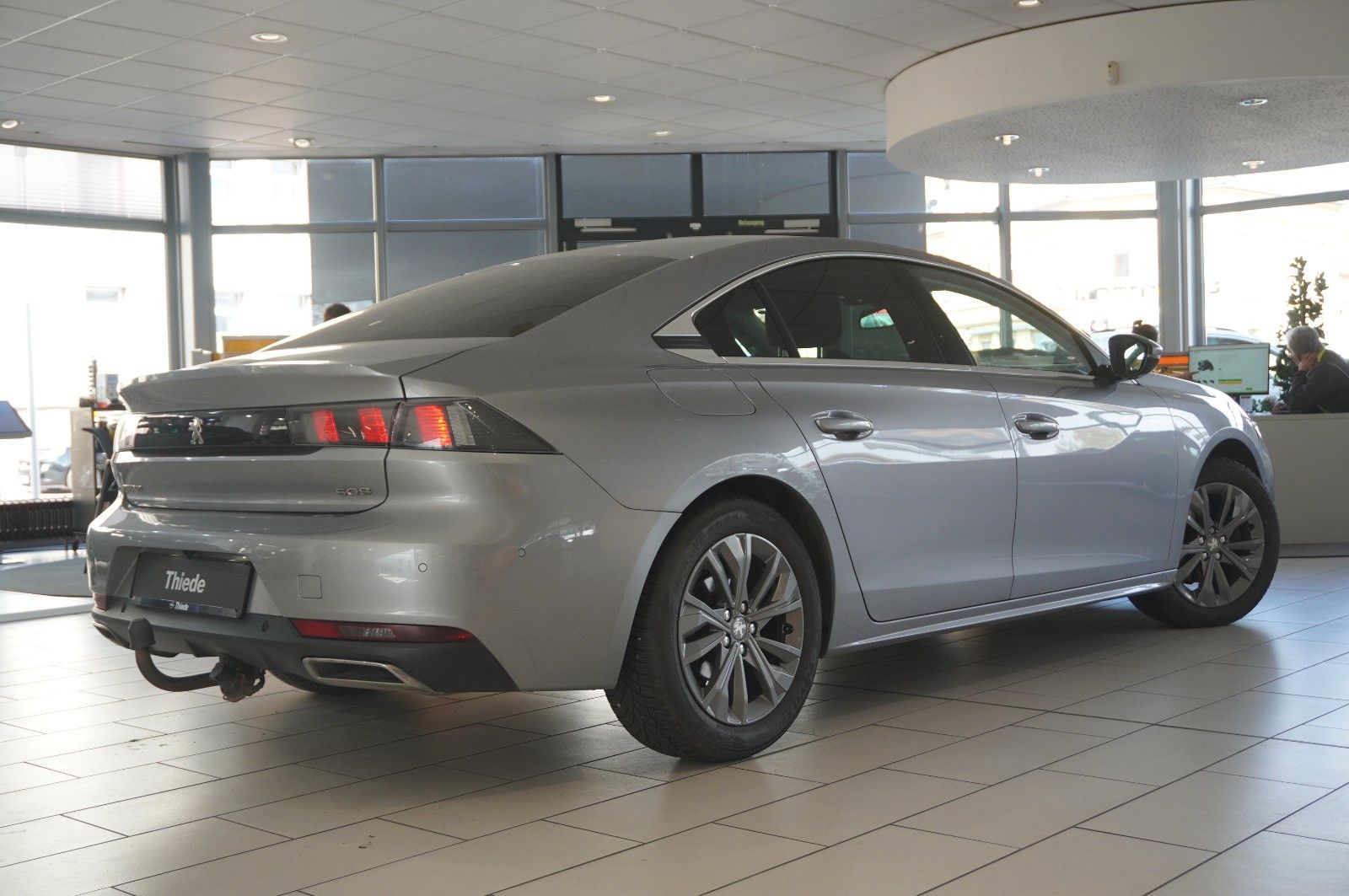 Fahrzeugabbildung Peugeot 508 LIM 1.5D ALLURE NAVI/LED/KAMERA/SHZ/VIRTU.