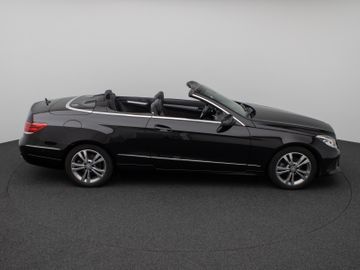 Fahrzeugabbildung Mercedes-Benz E 200 Cabrio LED Sitzhzg Navi PDC Tempomat Leder