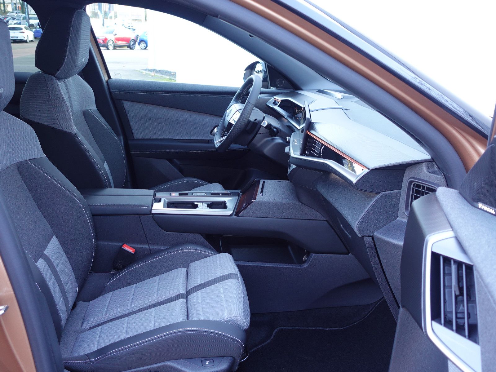 Fahrzeugabbildung Opel Grandland GS, Head Up, LED, PP, Navi, RFK