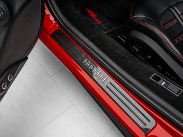 صورة مصغرة 15 لـ 2015 Ferrari 488 SPIDER