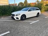 Mercedes-Benz E 400 d 4MATIC T Autom. -AMG  - Mercedes-Benz E 400 in Krefeld