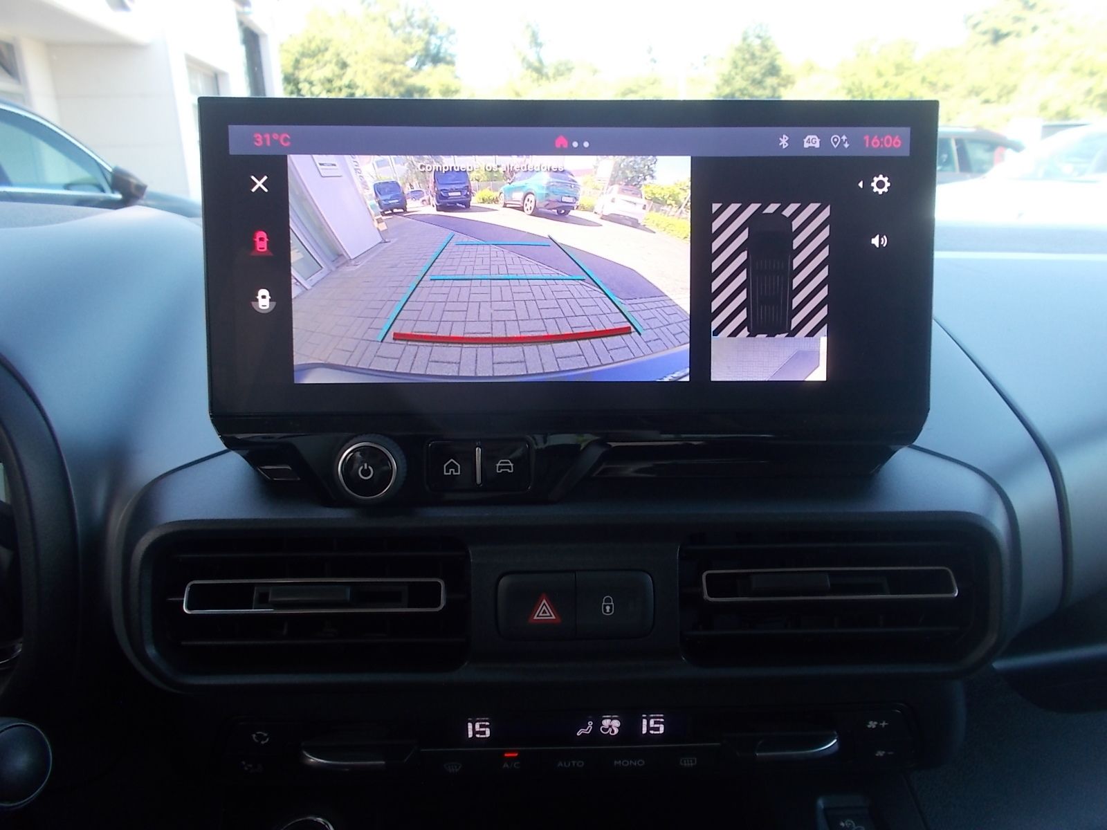 Fahrzeugabbildung Fiat Doblo Kombi 1.5 HDi 130 PS 7 Sitzer + Automatik