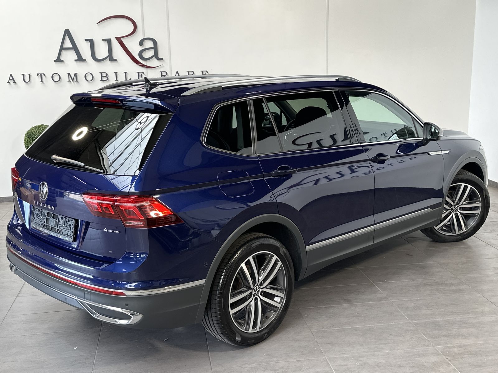 Fahrzeugabbildung Volkswagen Tiguan Allspace 4M Elegance NAV+MATRIX+AHK+PANO