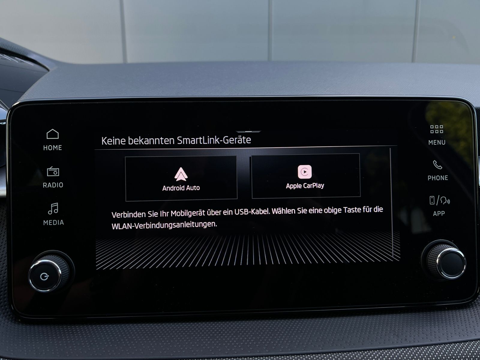 Fahrzeugabbildung SKODA Fabia Selection Tour 1.0 TSI *Vorb. AHK, LED, Ka