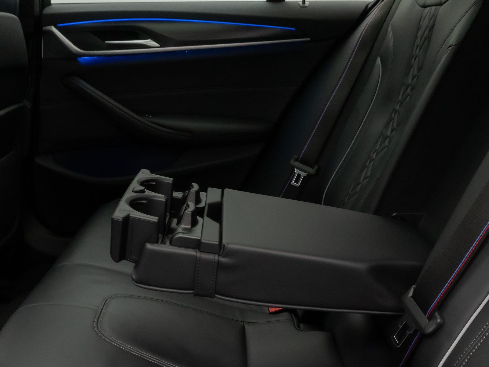 Fahrzeugabbildung BMW 540d xD M SportPro Panoram Kamera Laser HUD HiFi
