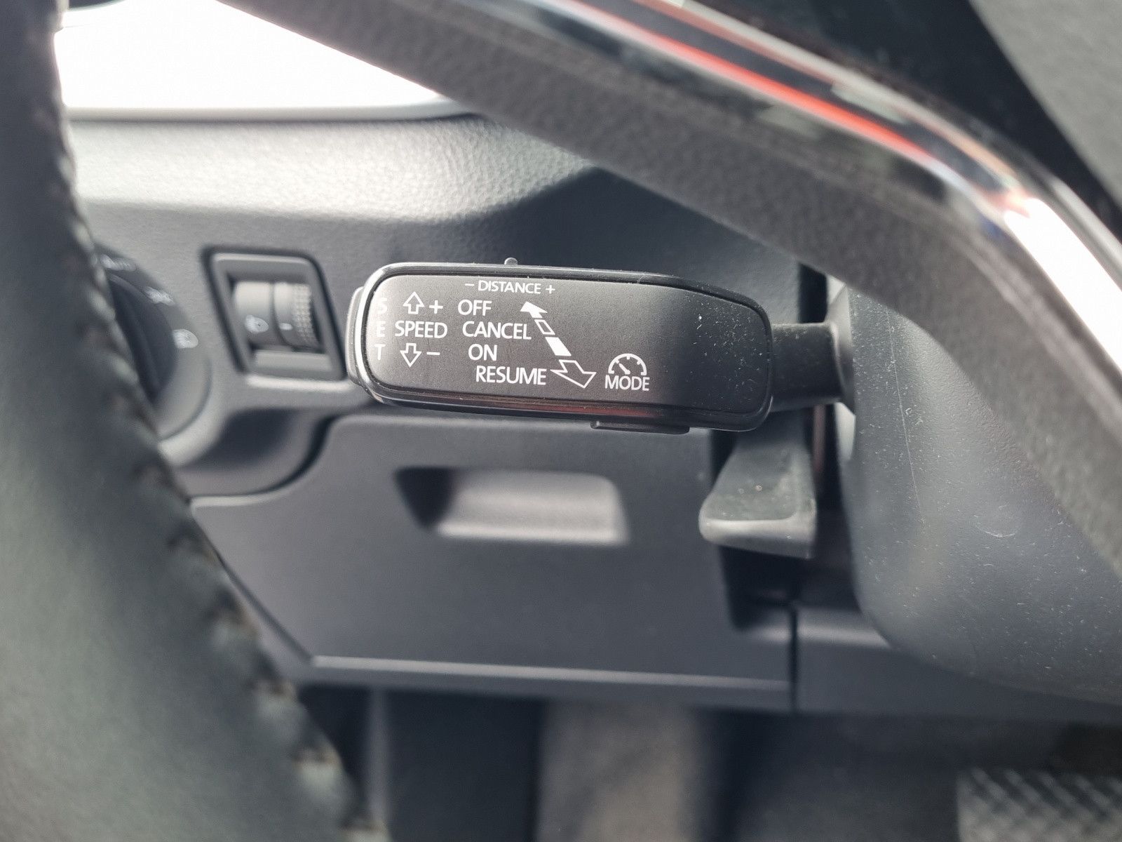 Fahrzeugabbildung SKODA Kamiq Ambition 1,0 TSI DSG ACC PDC