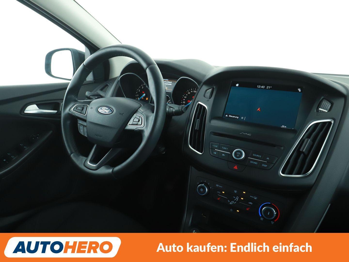 Ford Focus 1.0 EcoBoost Business*NAVI*TEMPO*PDC*SHZ*