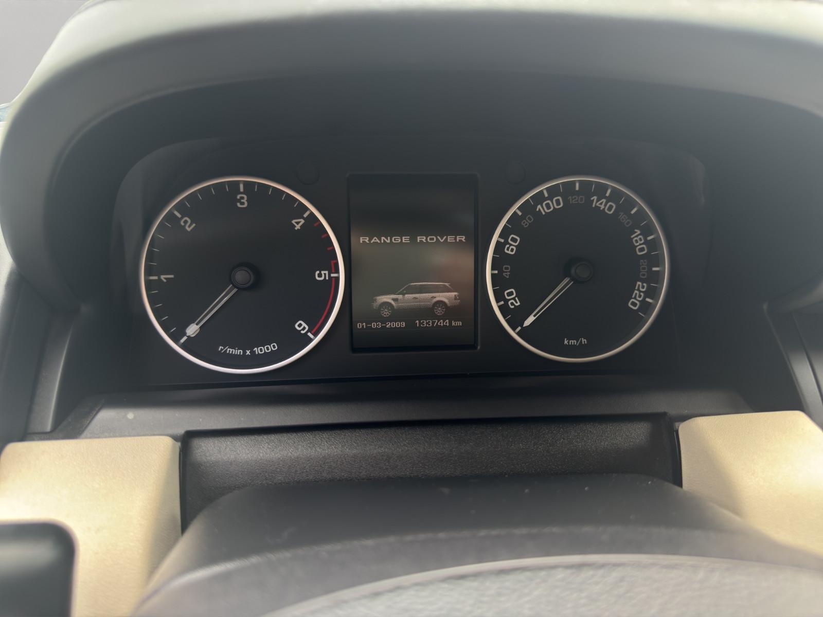 Land Rover Range Rover Sport 3.0 SDV6 HSE TOP-AUSSTATTUNG