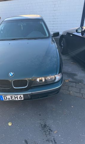 BMW 520i 