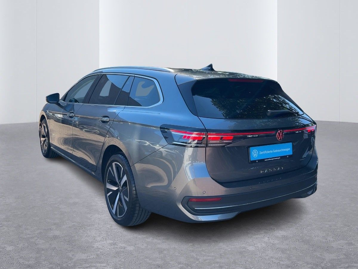 Volkswagen Passat Variant 2.0 TDI DSG Pano AHK LED Navi foto 3