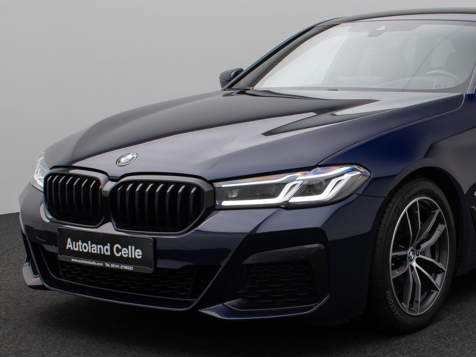 Fahrzeugabbildung BMW 530d M Sport Laser HUD DAB Komfort Alarm 18Zoll