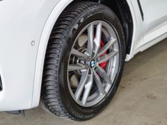 Fahrzeugabbildung BMW X3 XDRIVE 30i M-SPORT LEDER STANDHZ PANO AHK 360