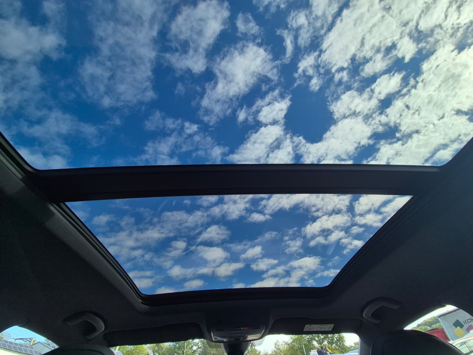 Fahrzeugabbildung CUPRA Ateca 1.5 TSI DSG PANO*DINAMICA*ACC*KAM*AHK*19"