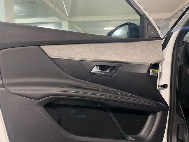3008 GT Plug-In Hybrid 225 e-EAT8