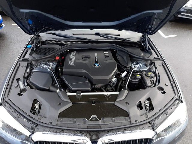 Fahrzeugabbildung BMW 530i Touring NAVI LED ele.Heck Luftfeder Ambient