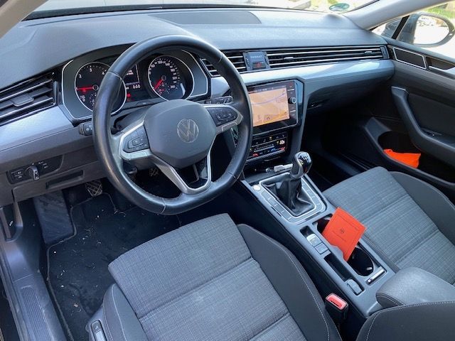 Passat Variant 2.0 TDI Business AHK/LED/NAVI+VZE