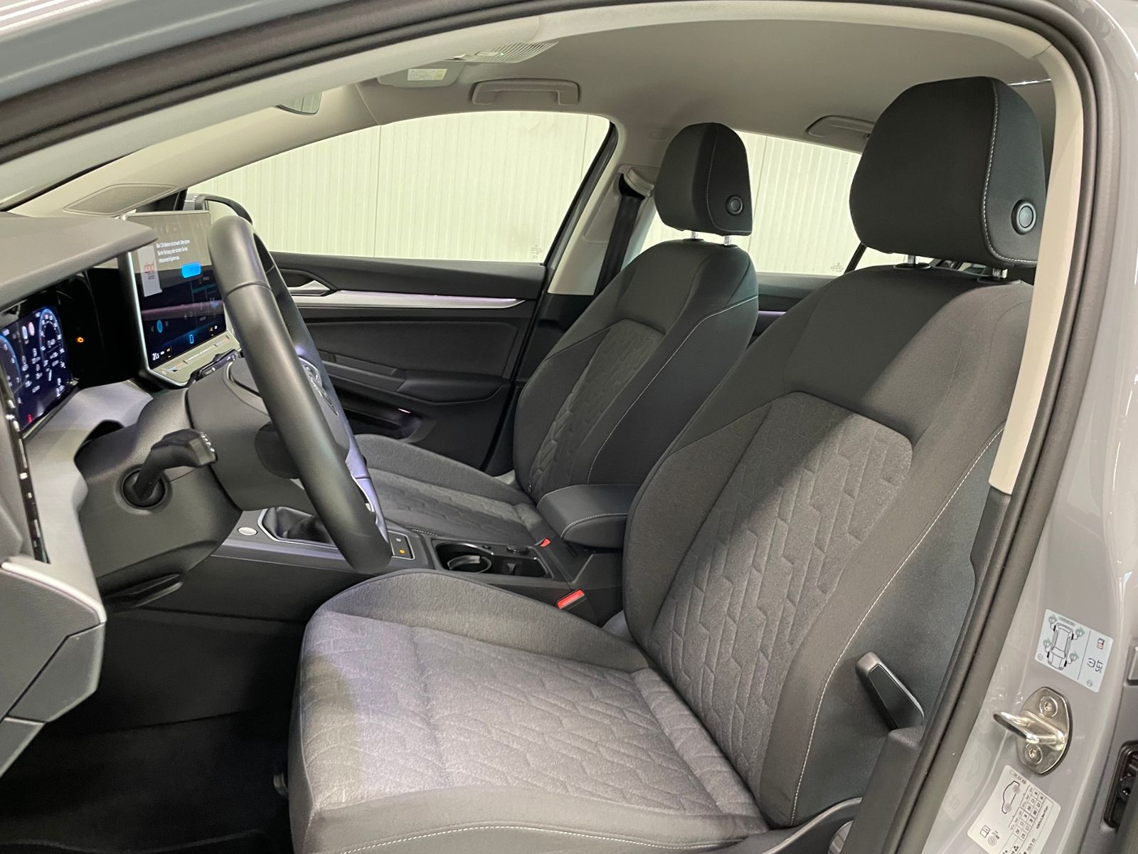Golf VIII Life 1.5 TSI RFK LED ACC PDC