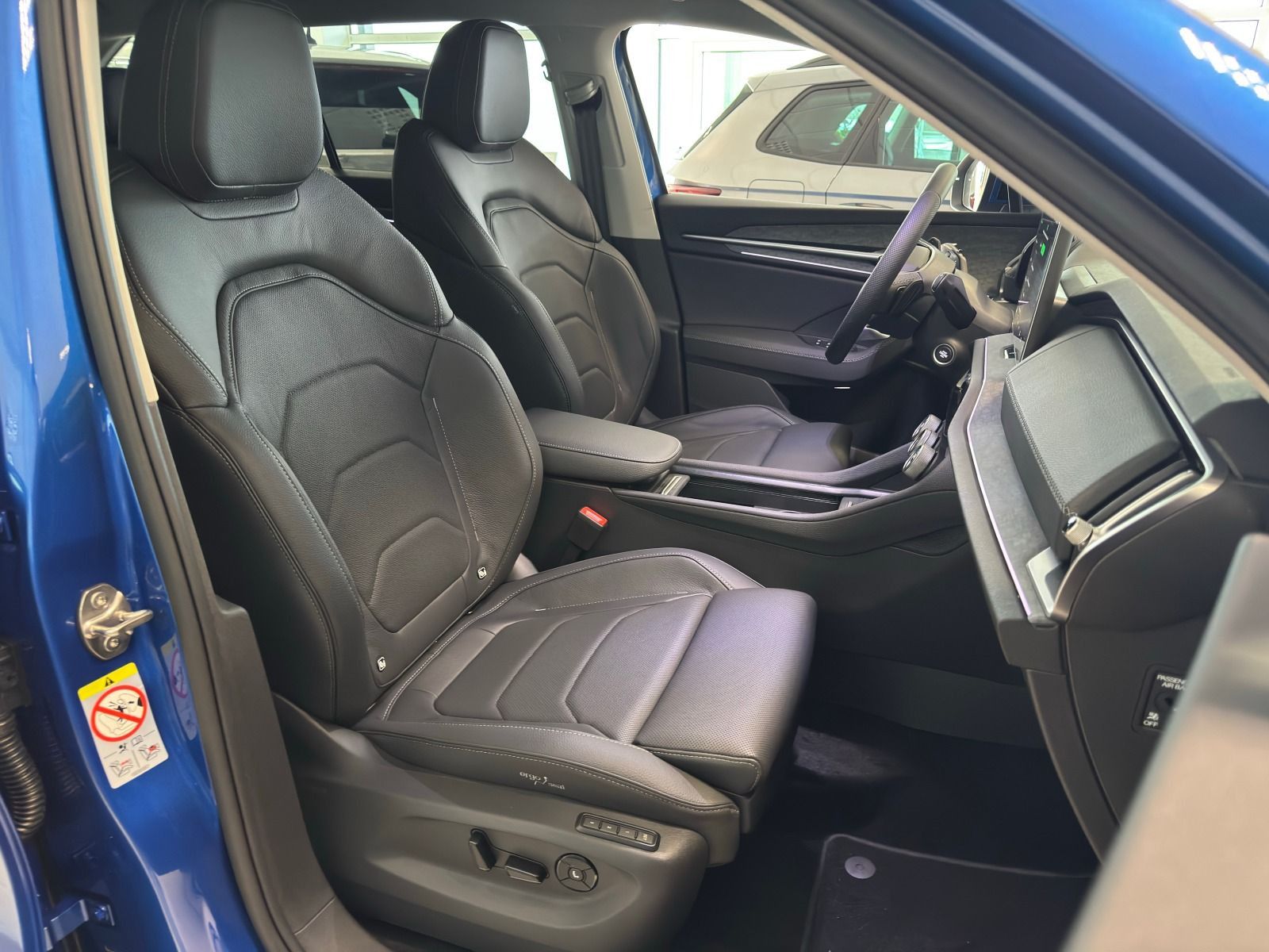 Fahrzeugabbildung SKODA Kodiaq 2.0 TSI 4x4*360°Cam*AHK*Massage*StHz*Head