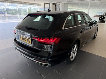 Audi A4 - 4