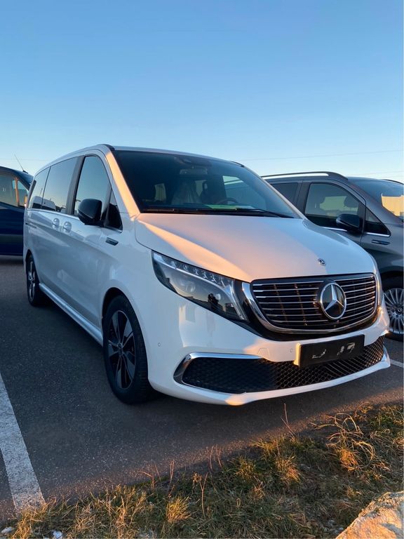 Image of Mercedes-Benz EQV