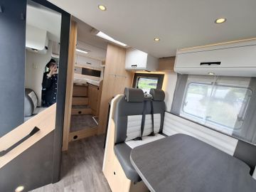 Sunlight Adventure T 68 8G Autom. Combi 6E TV-Paket