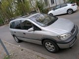 Opel Zafira 7 Sitzen mit TÜV bis 9.2025 - Opel Zafira aus 2002