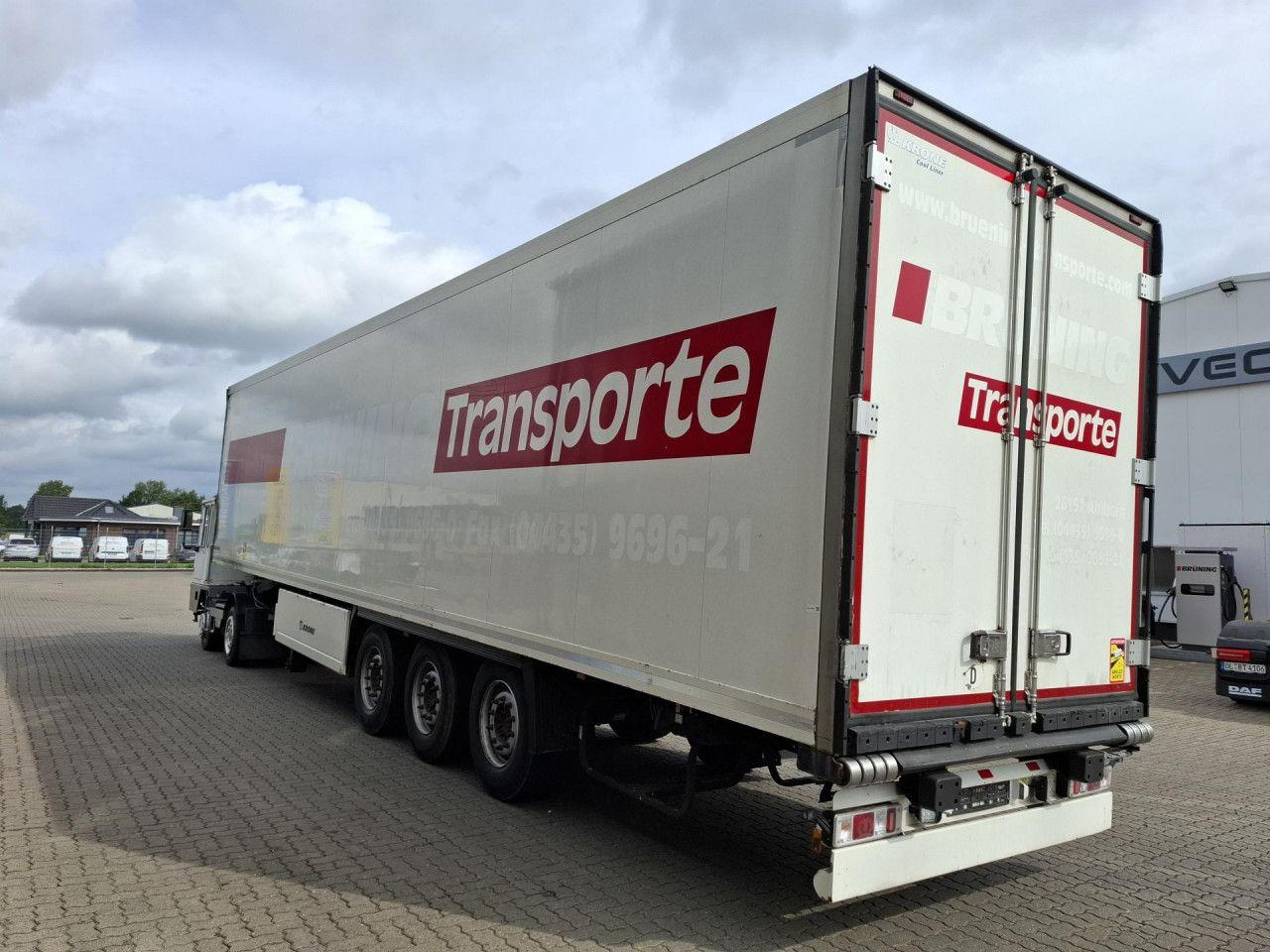 Krone SDR27 - Carrier Vector 1950 MT - Brandschaden