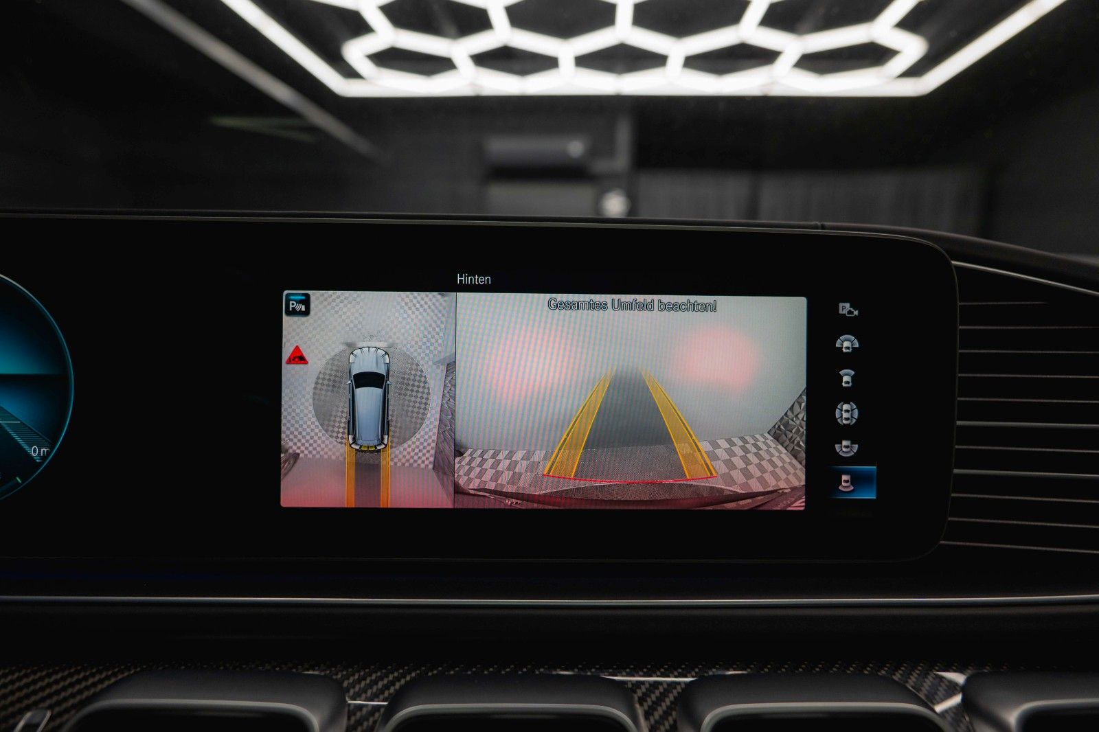 Fahrzeugabbildung Mercedes-Benz GLS 63 AMG 4Matic+ Driver's Package Carbon *ACC*