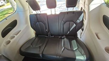 Chrysler Pacifica 3,6 Touring L 2022 +7 weitere SALE!!!!!