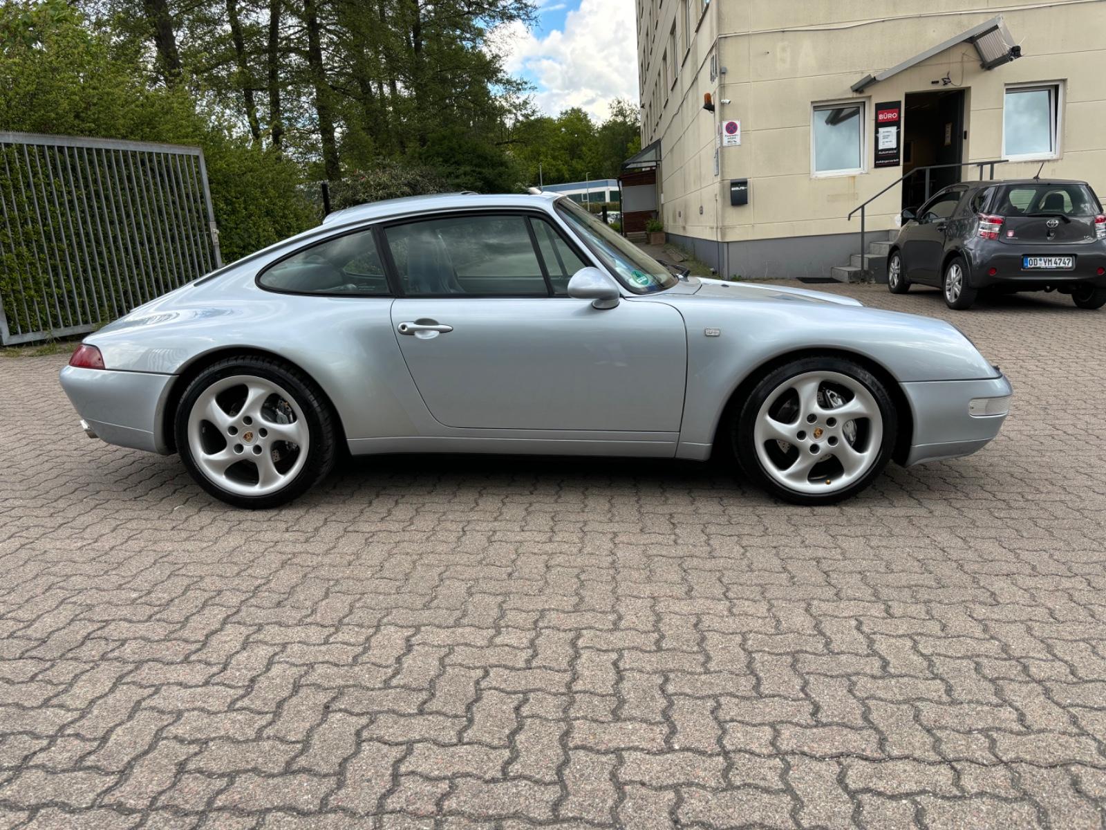 Porsche 911 / 993 Carrera 4 Coupe NOTE 2+ DE FAHRZEUG