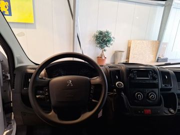 Peugeot Boxer HDi 330 L2H2 S&S