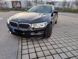 BMW 540d xDrive Touring Schwarz Himmel  - BMW 540 in München