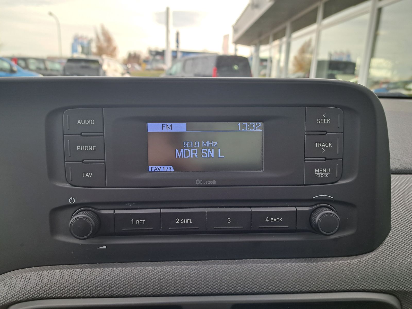 Fahrzeugabbildung Hyundai i10 1.0 Select KLIMA TEMPOMAT TOP-ZUSTAND