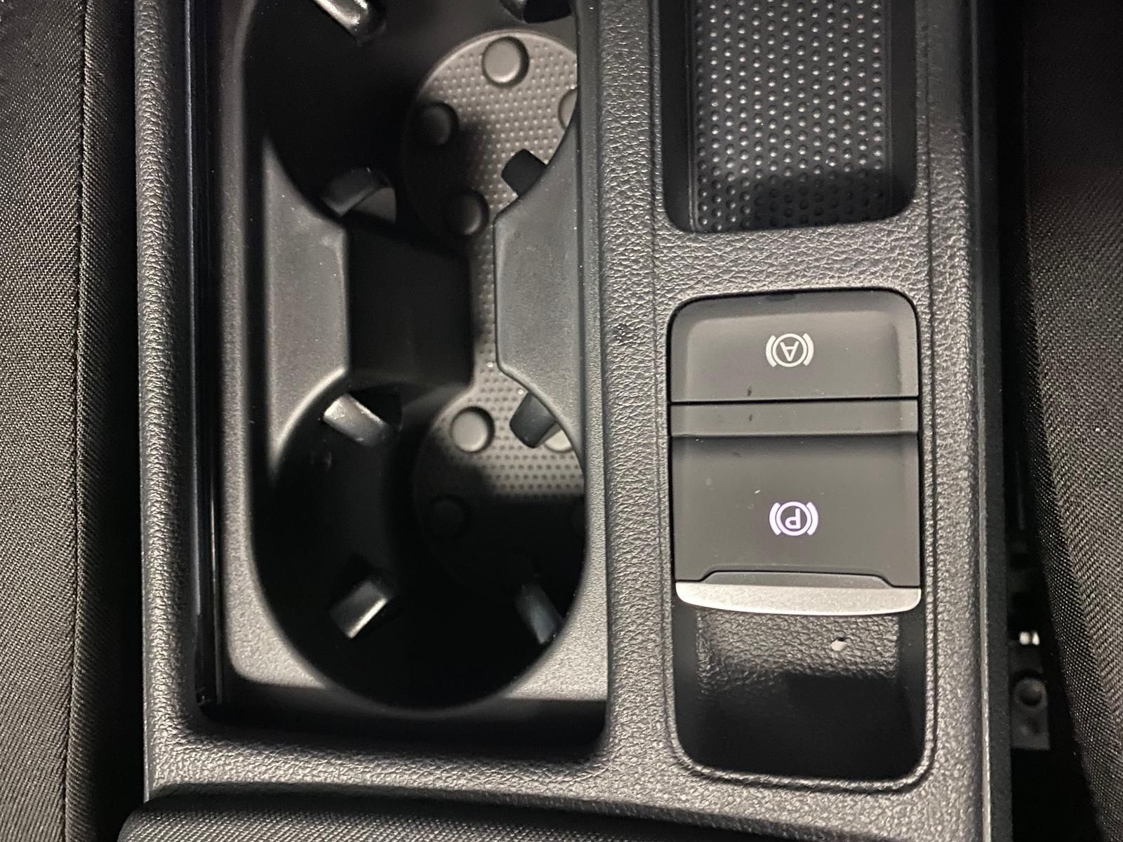 Fahrzeugabbildung SKODA Octavia 2.0 TDI DSG Selection AHK+5J GAR+APP+ACC