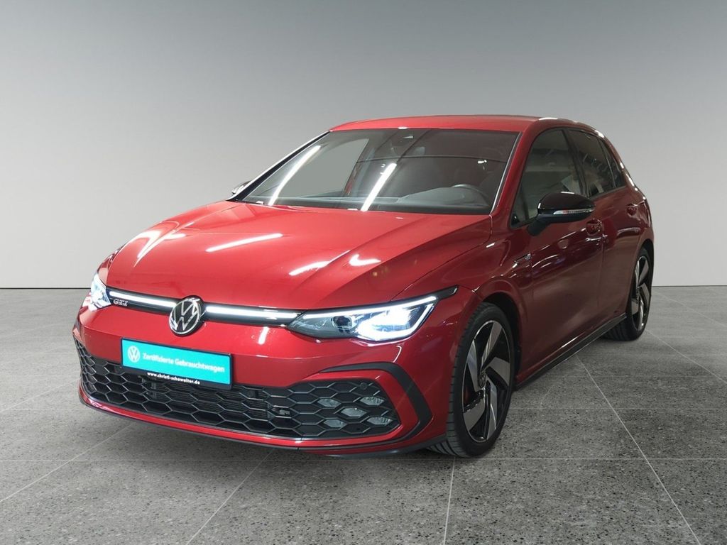 Volkswagen Golf — hlavná fotografia