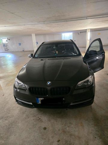 BMW BMW 5er Touring der Baureihe F11, M-Sportp...