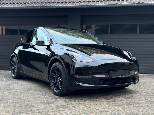 Tesla Model Y Long Range Dual AWD