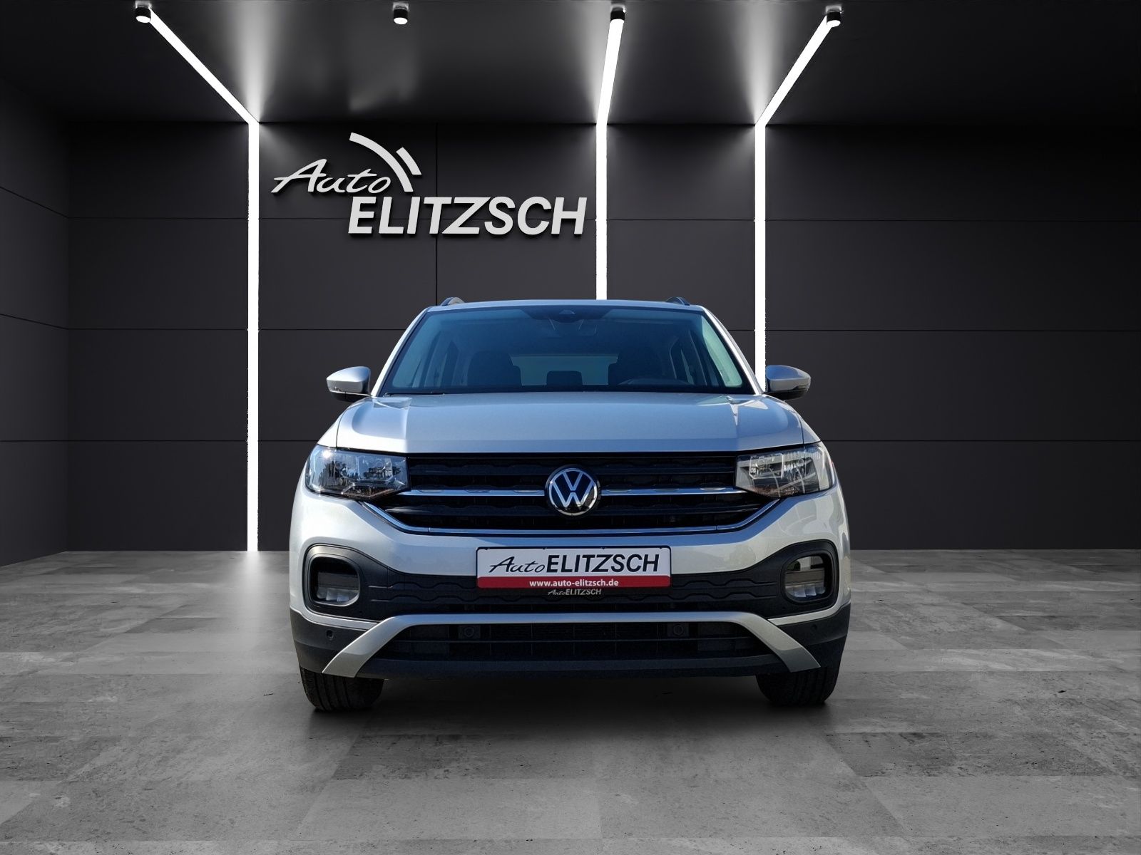 Fahrzeugabbildung Volkswagen T-Cross TSI Life AHK AID Climatronic ACC RFK SH