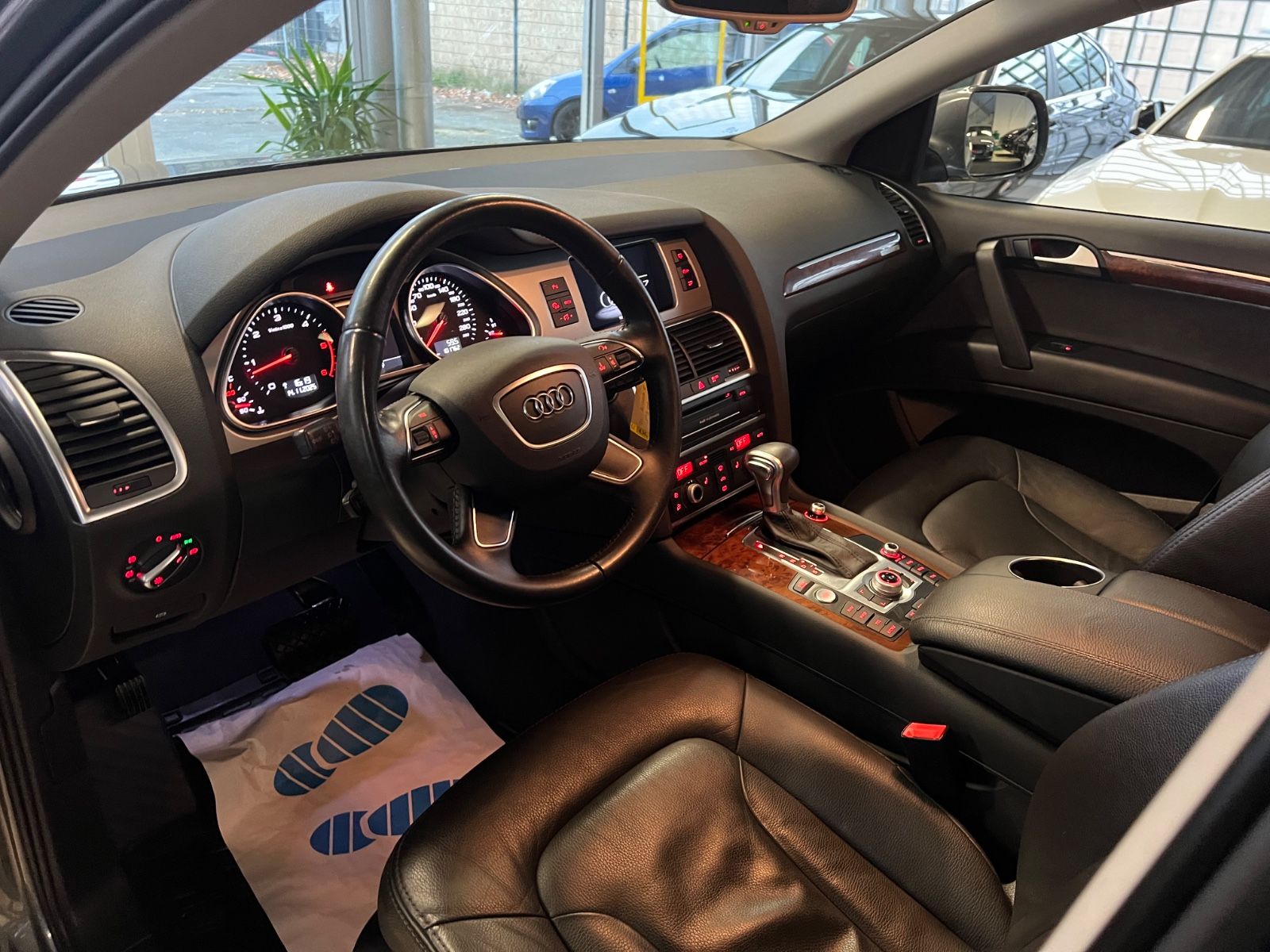 Fahrzeugabbildung Audi Q7 3.0 TDI quattro * 1.HAND * 7.Sitzer *