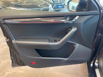 Skoda Octavia Combi RS 4x4 *PANO*NAVI*STANDHEIZUNG*AHK