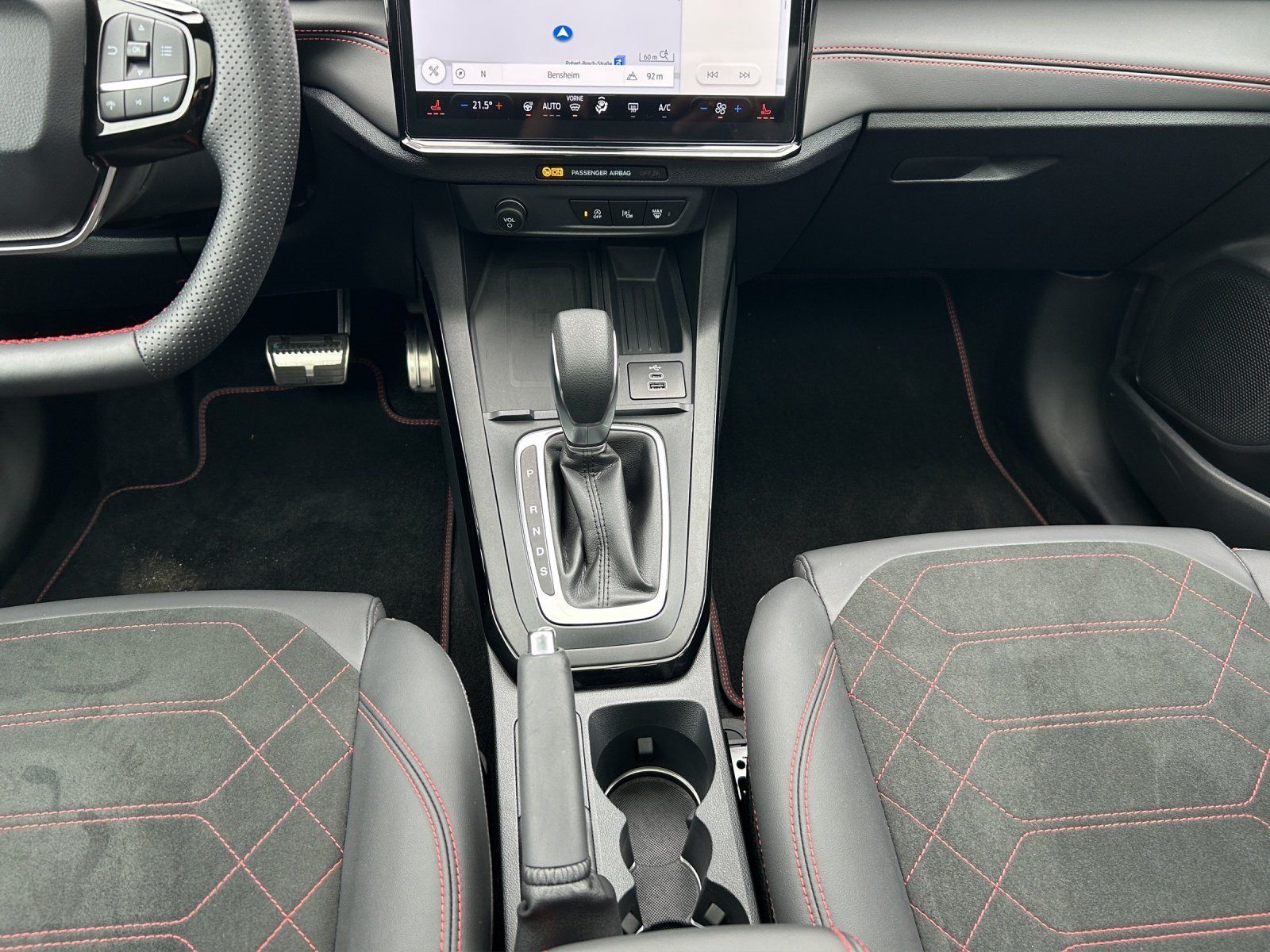 Fahrzeugabbildung Ford Puma 1.0 ST-Line X Aut./LED/ACC/360°/PANO/NAVI/