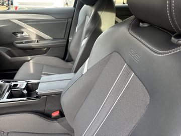 Bild 23 Opel Astra ST GS NAVI/SHZ+LHZ/PDC V+H+360CAM/HUD/bhzb