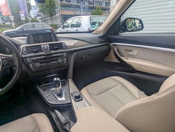 BMW 328 Gran Turismo - 12