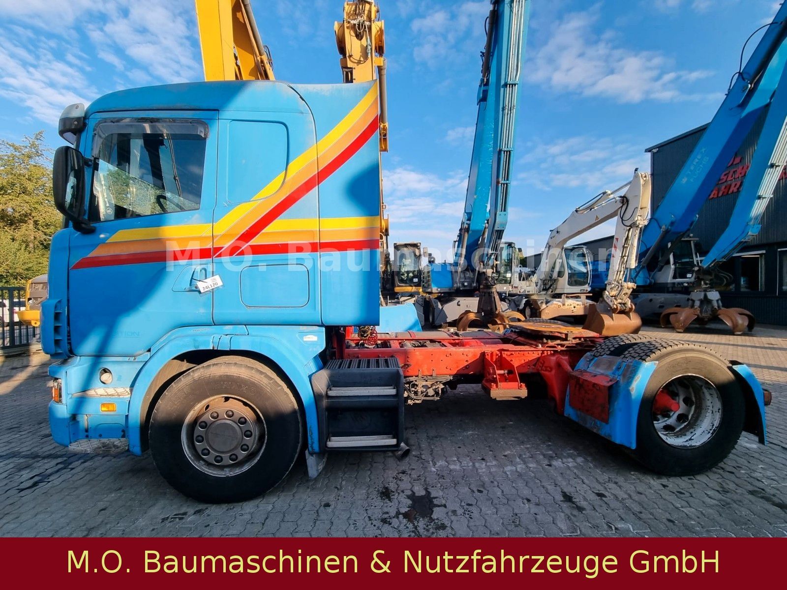 Fahrzeugabbildung Scania 420 - 124 L / Euro 3 / EPS /