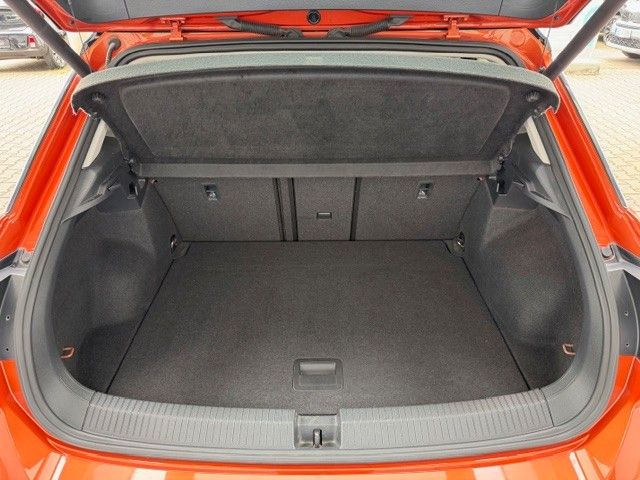 Fahrzeugabbildung Volkswagen T-Roc IQ Drive 116PS PDC/Navi/SHZ/AHK!