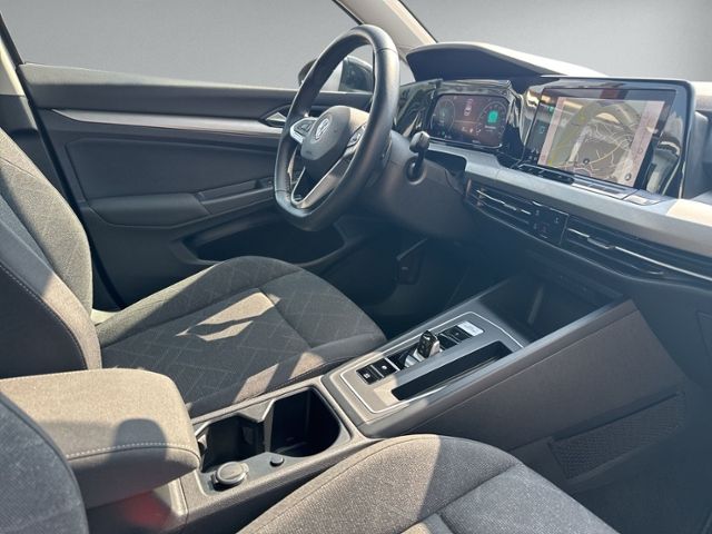 Golf VIII 2.0 TDI DSG Life LED+NAVI+ACC+SHZ+PDC+