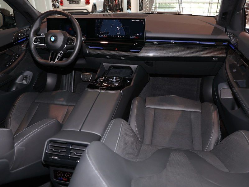 BMW 520d Tour. M Sport AHK 21 360° LKHZ DrivAssProf foto 5