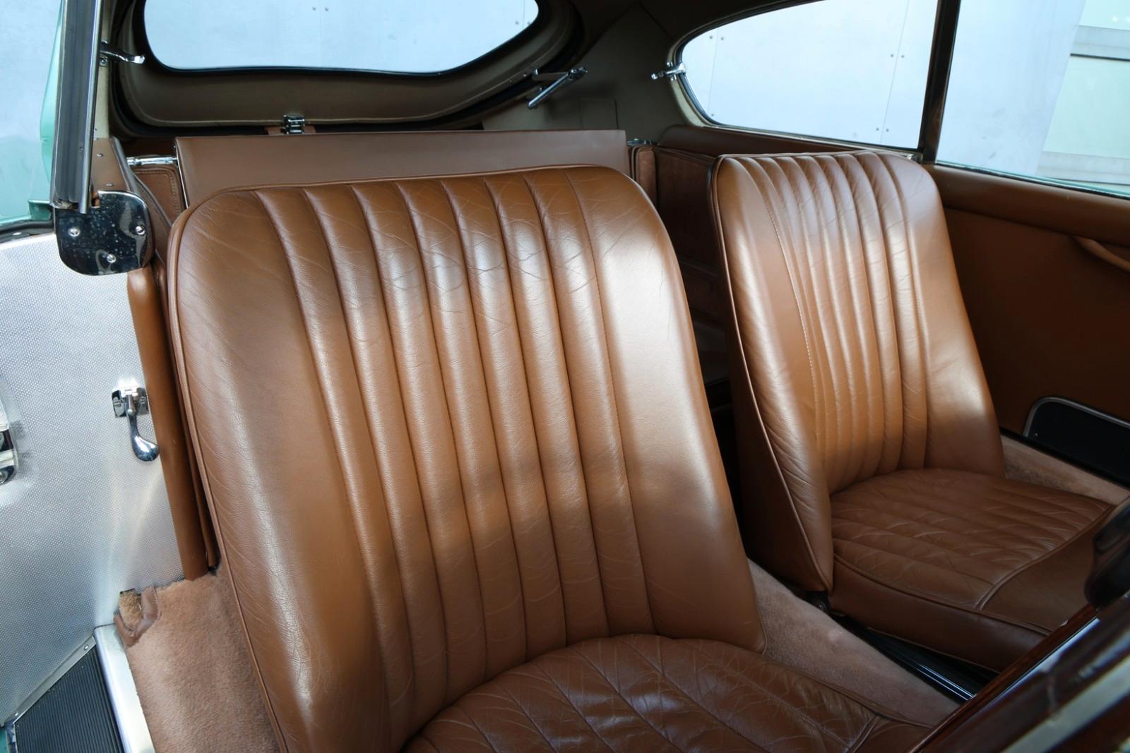 Aston Martin DB 2/4 Mark III, komplett restauriert