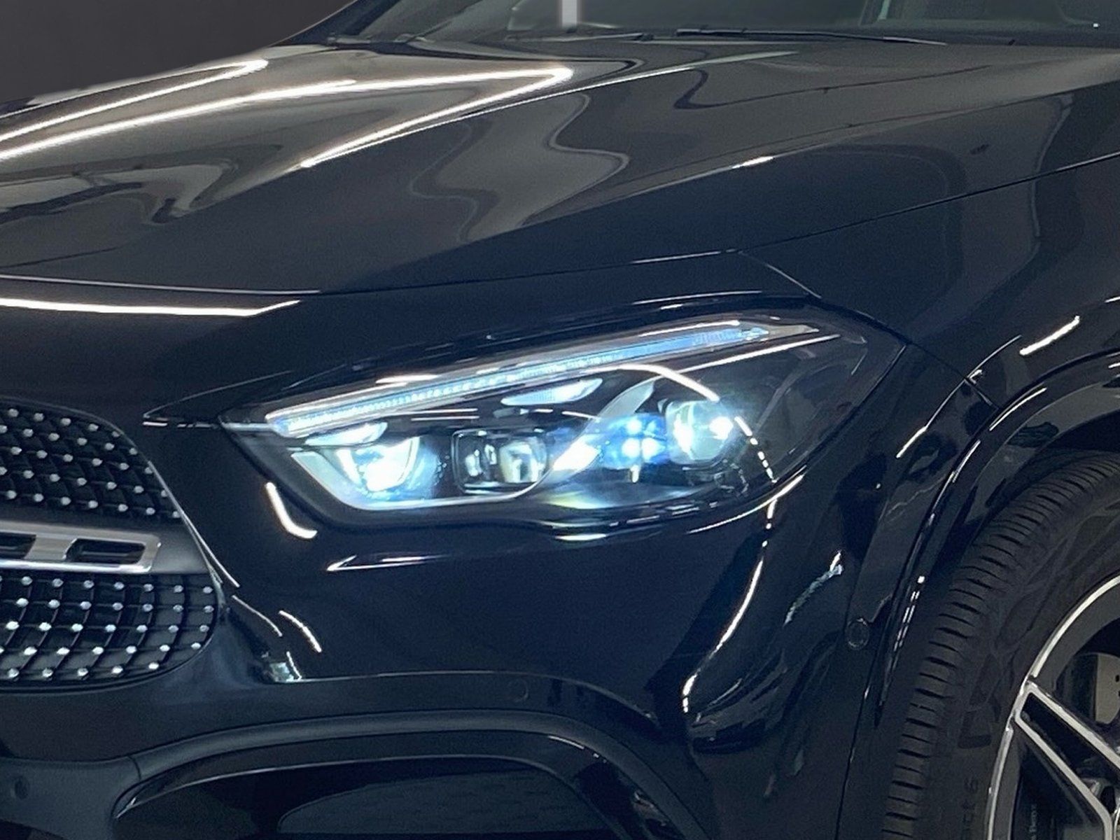 Fahrzeugabbildung Mercedes-Benz GLA 200 AMG Plus*AHK*360**HUD*Pano*MuBeam*Memory