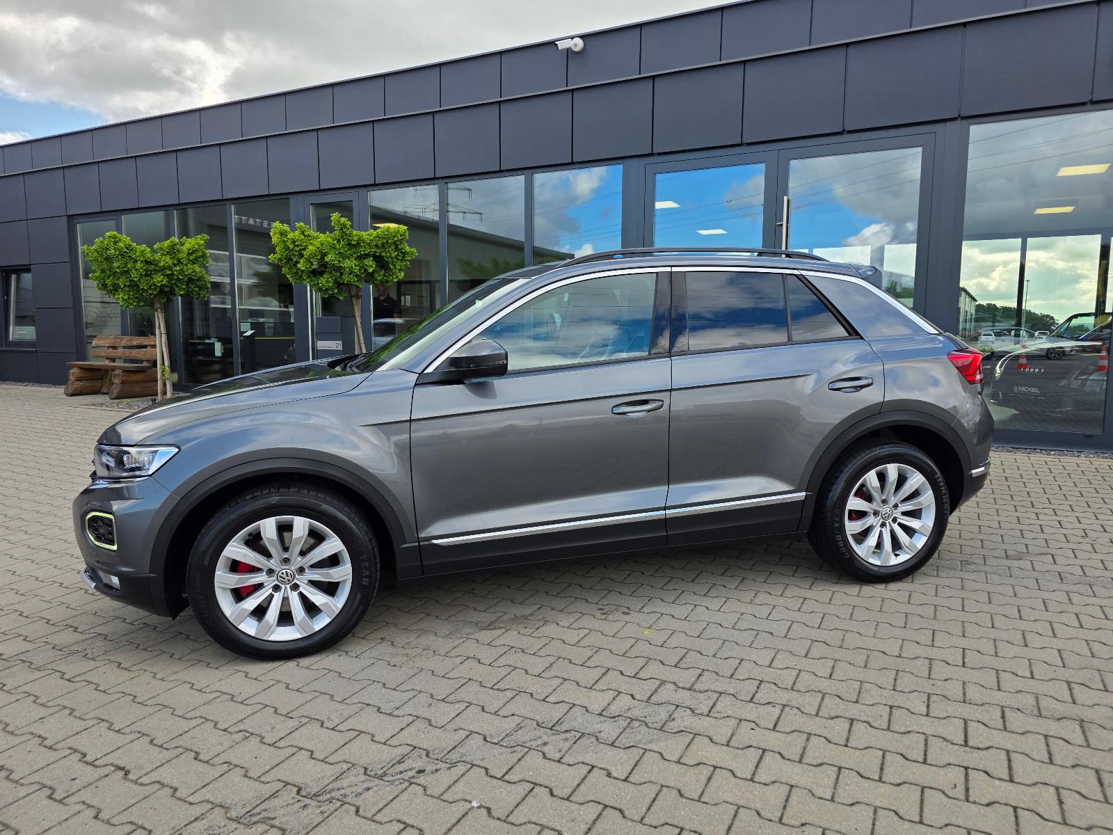 Volkswagen T-Roc Sport 4Motion*Kamera*LED*AHK*Navi*ACC*2.Hd